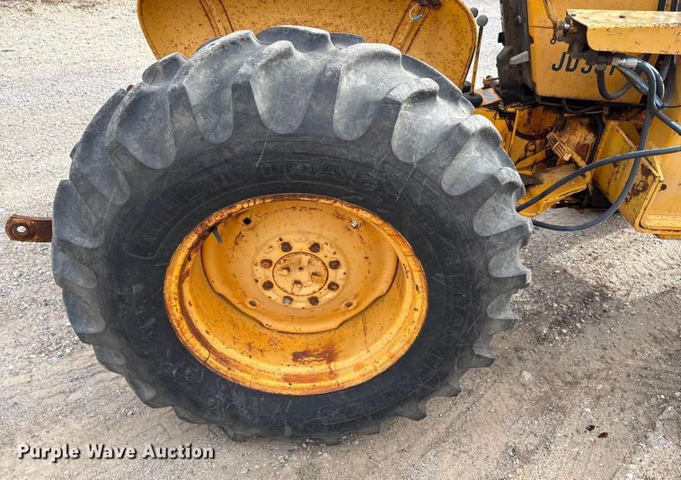 image for item EU0150 1978 John Deere JD301-A industrial tractor