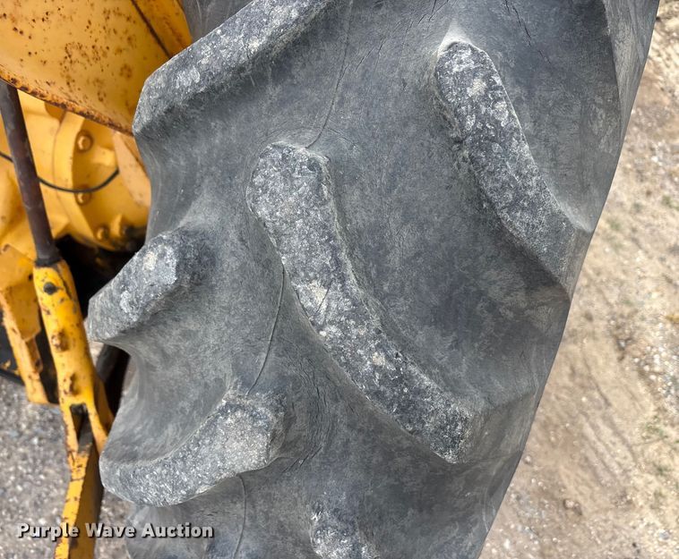 image for item EU0150 1978 John Deere JD301-A industrial tractor