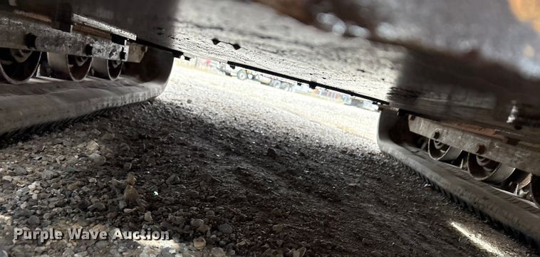 image for item EU0151 2017 Case TV380 tracked skid steer loader