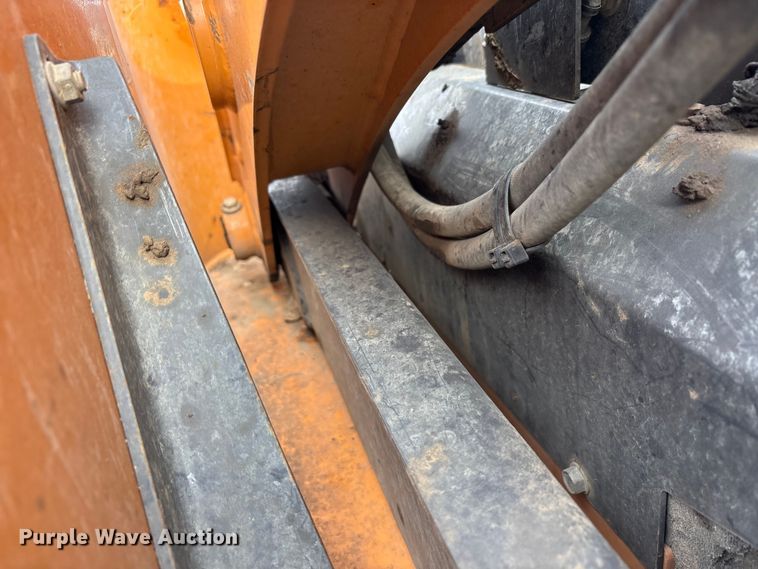 image for item EU0151 2017 Case TV380 tracked skid steer loader