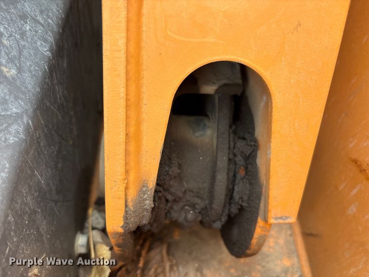 image for item EU0151 2017 Case TV380 tracked skid steer loader