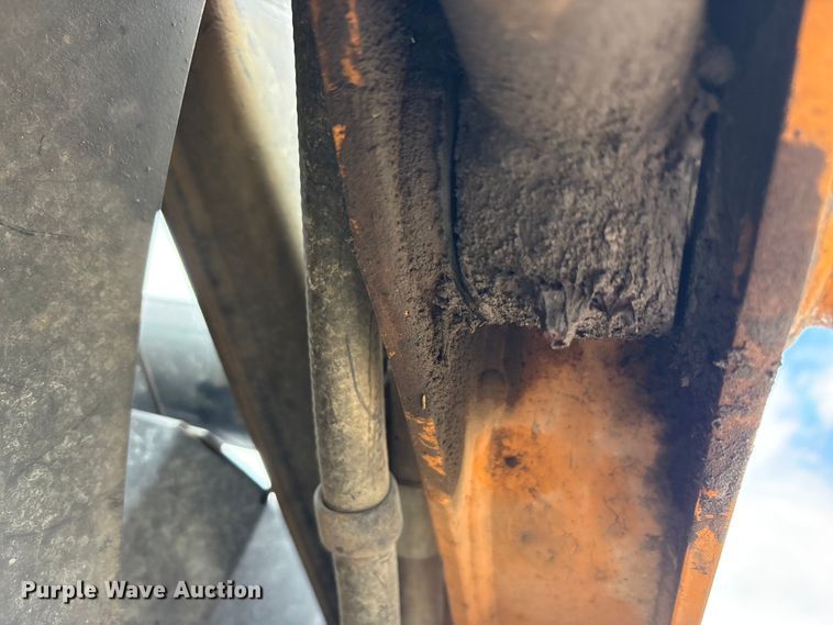 image for item EU0151 2017 Case TV380 tracked skid steer loader