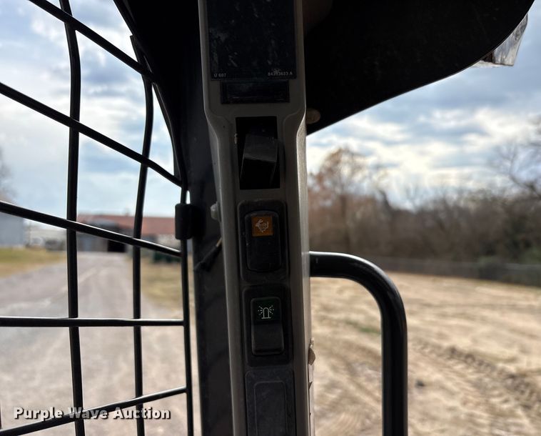 image for item EU0151 2017 Case TV380 tracked skid steer loader