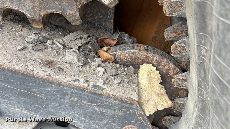 image for item EU0151 2017 Case TV380 tracked skid steer loader