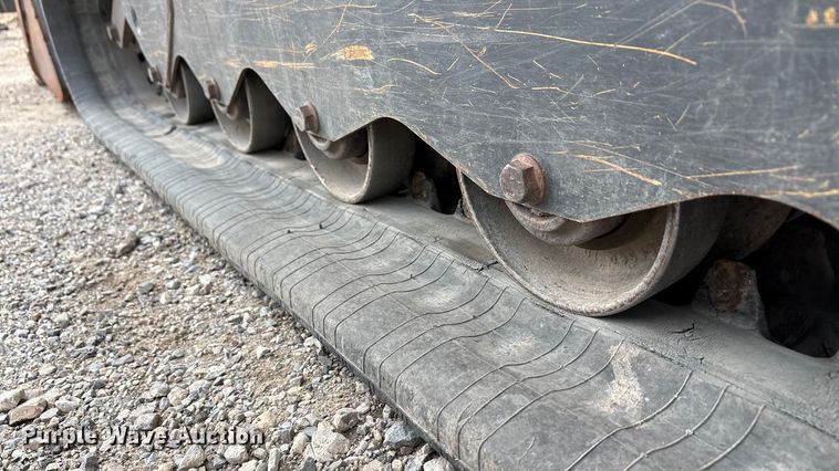 image for item EU0151 2017 Case TV380 tracked skid steer loader