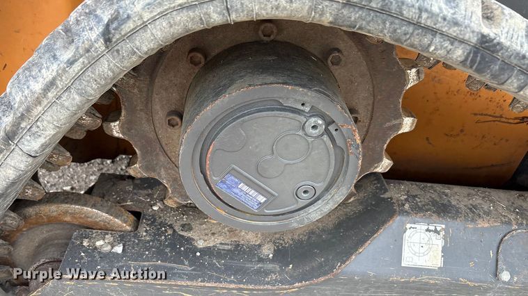 image for item EU0151 2017 Case TV380 tracked skid steer loader