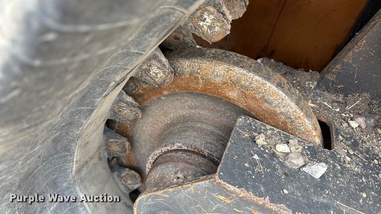 image for item EU0151 2017 Case TV380 tracked skid steer loader