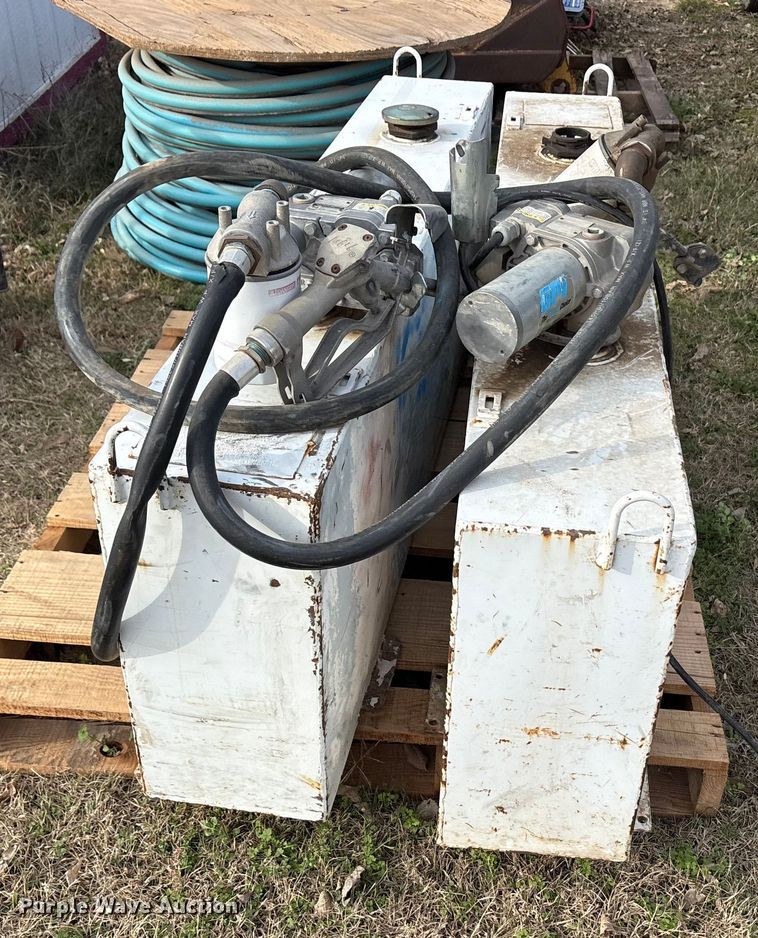 image for item EU0153 (3) fuel tanks