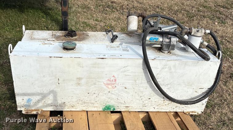 image for item EU0153 (3) fuel tanks