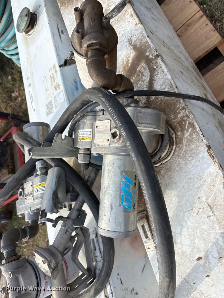 image for item EU0153 (3) fuel tanks