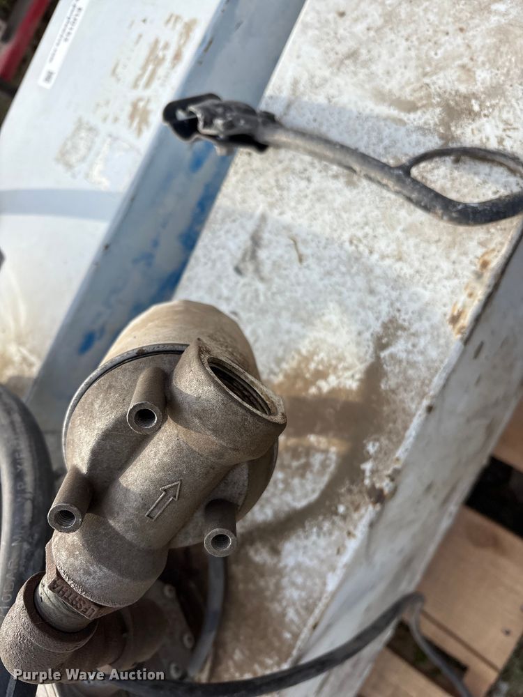 image for item EU0153 (3) fuel tanks