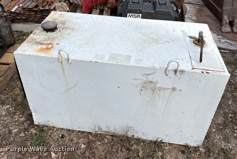 image for item EU0153 (3) fuel tanks