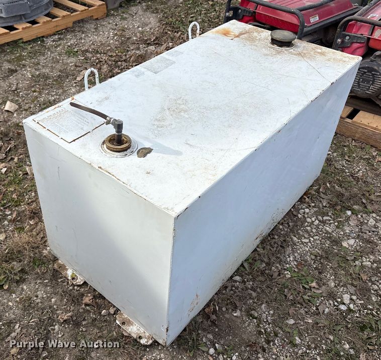 image for item EU0153 (3) fuel tanks