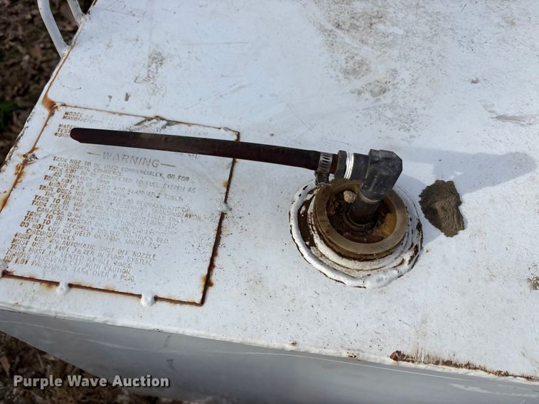 image for item EU0153 (3) fuel tanks