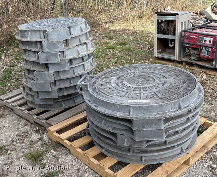 image for item EU0154 (16) Blue Green Municipal Sewper Cover man hole covers