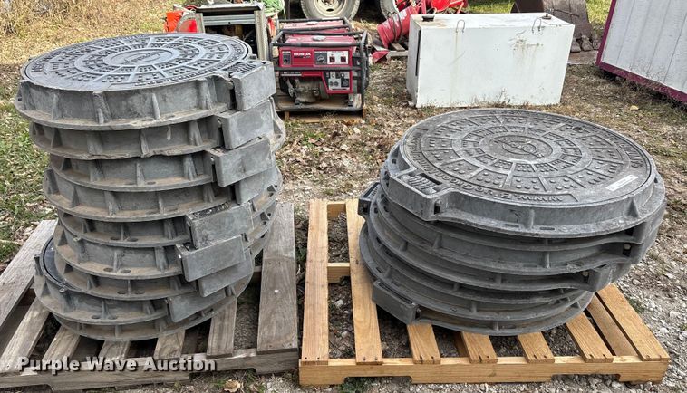 image for item EU0154 (16) Blue Green Municipal Sewper Cover man hole covers