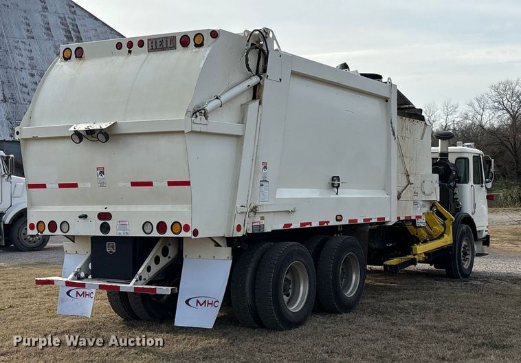 image for item EU0156 2013 Autocar ACX Xpeditor refuse truck