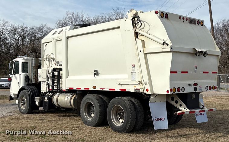 image for item EU0156 2013 Autocar ACX Xpeditor refuse truck