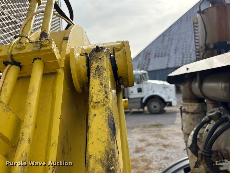 image for item EU0156 2013 Autocar ACX Xpeditor refuse truck