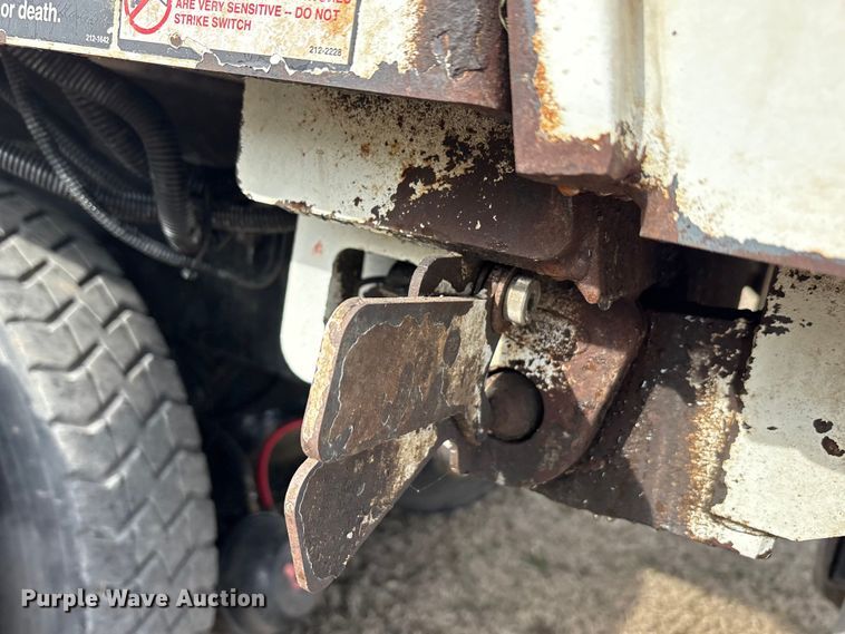 image for item EU0156 2013 Autocar ACX Xpeditor refuse truck