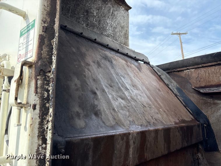 image for item EU0156 2013 Autocar ACX Xpeditor refuse truck