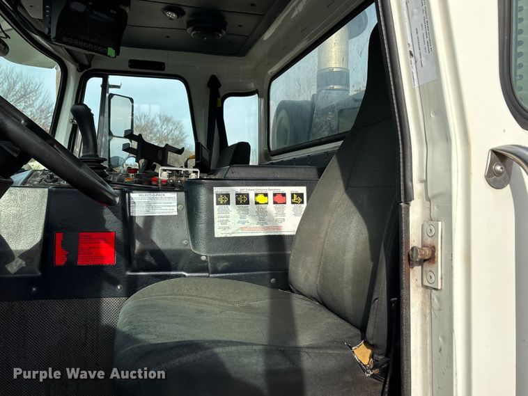 image for item EU0156 2013 Autocar ACX Xpeditor refuse truck