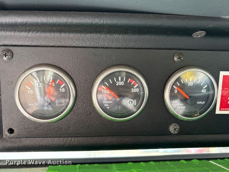 image for item EU0156 2013 Autocar ACX Xpeditor refuse truck