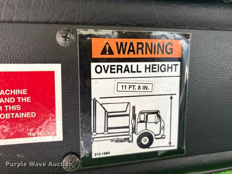 image for item EU0156 2013 Autocar ACX Xpeditor refuse truck