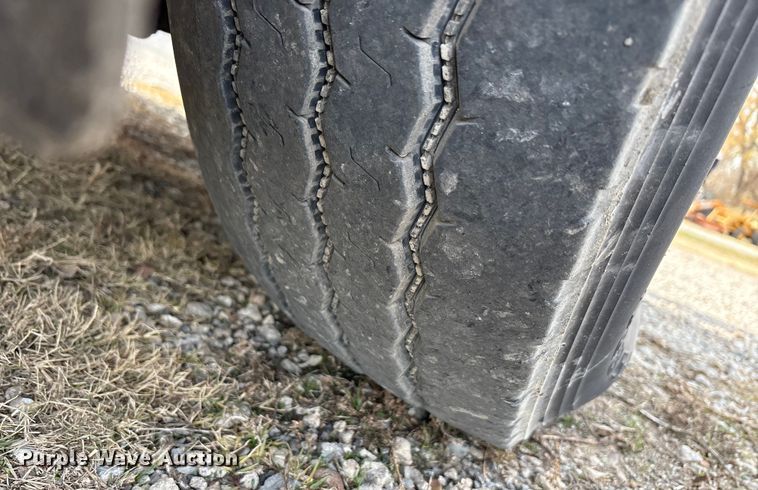 image for item EU0156 2013 Autocar ACX Xpeditor refuse truck