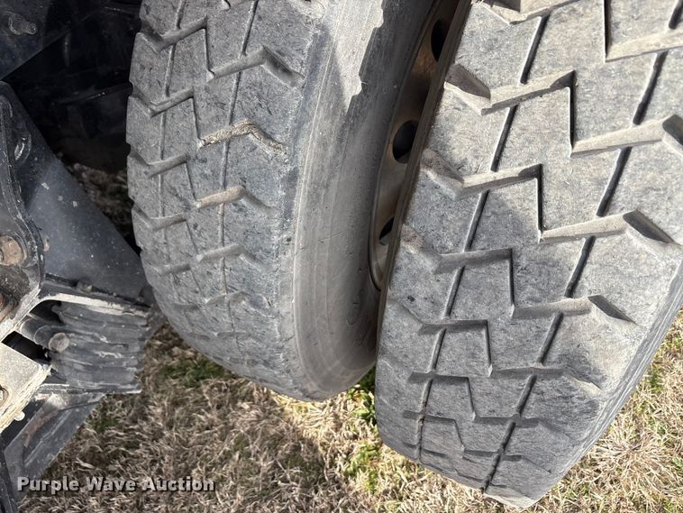 image for item EU0156 2013 Autocar ACX Xpeditor refuse truck