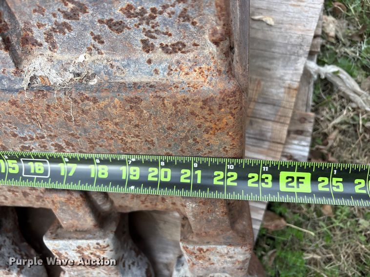 image for item EU0157 Excavator bucket