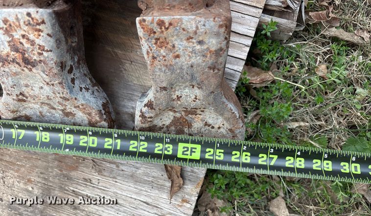 image for item EU0157 Excavator bucket