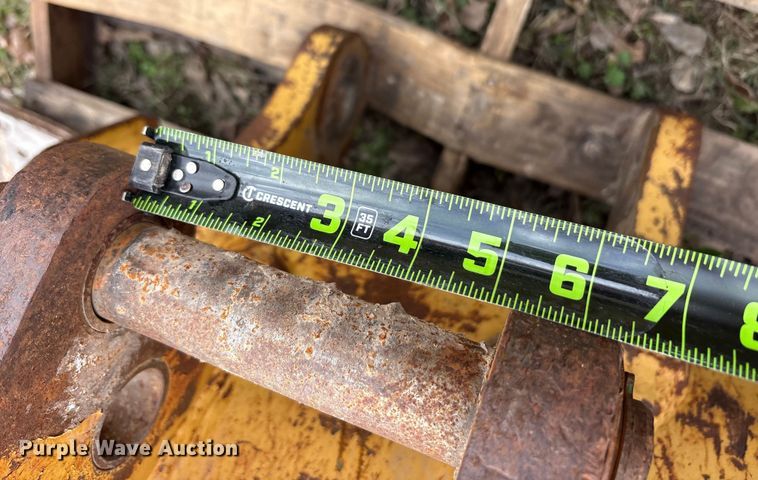 image for item EU0157 Excavator bucket