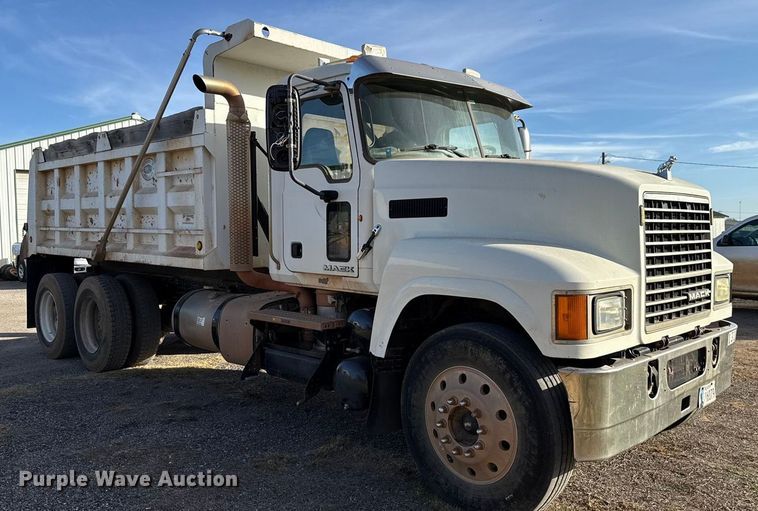 image for item EU5451 2013 Mack CHU613 dump truck