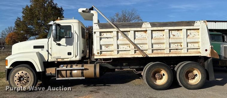 image for item EU5451 2013 Mack CHU613 dump truck