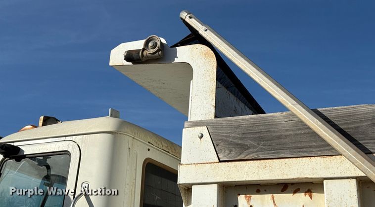 image for item EU5451 2013 Mack CHU613 dump truck