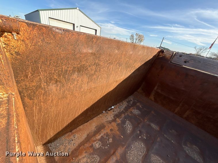 image for item EU5451 2013 Mack CHU613 dump truck