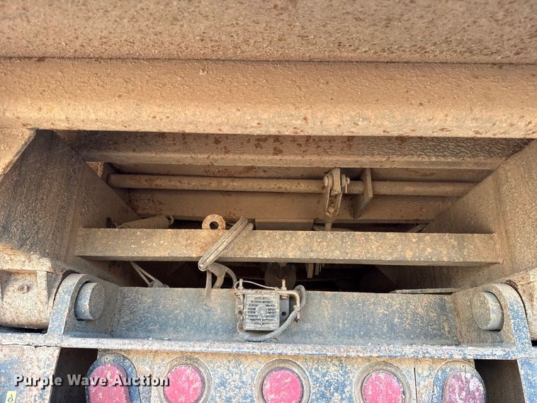 image for item EU5451 2013 Mack CHU613 dump truck