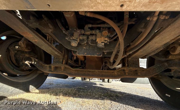 image for item EU5451 2013 Mack CHU613 dump truck