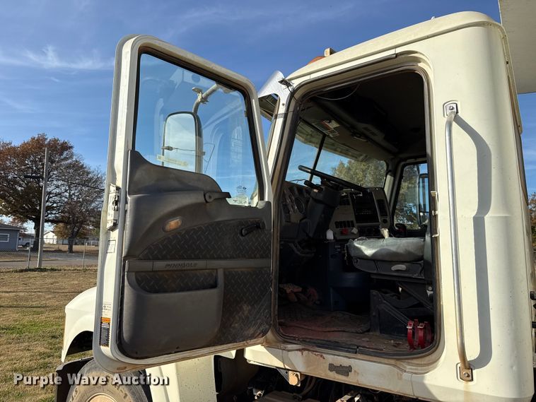 image for item EU5451 2013 Mack CHU613 dump truck