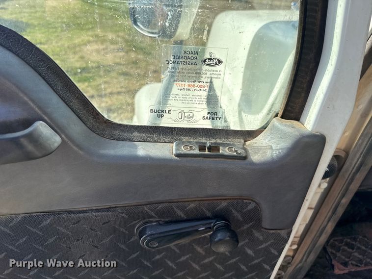 image for item EU5451 2013 Mack CHU613 dump truck