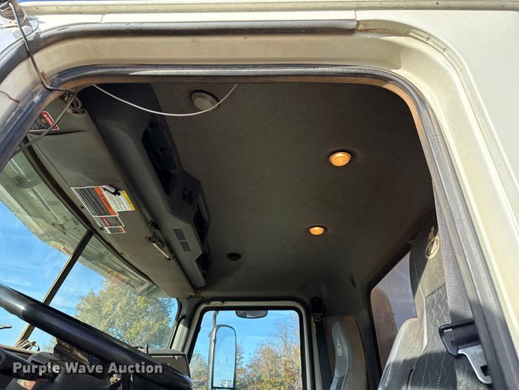 image for item EU5451 2013 Mack CHU613 dump truck