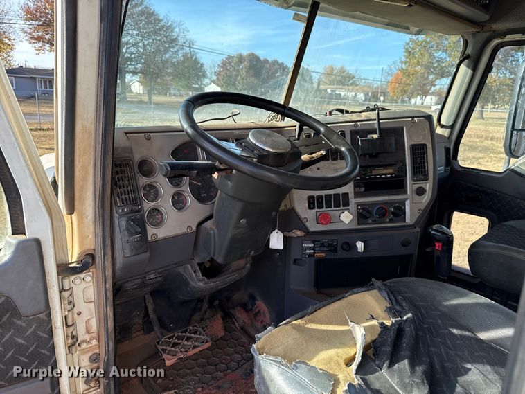 image for item EU5451 2013 Mack CHU613 dump truck