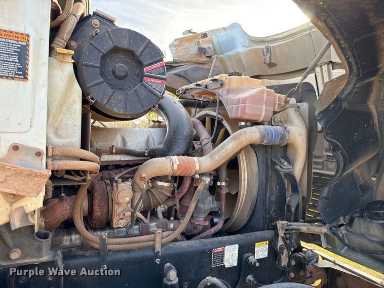 image for item EU5451 2013 Mack CHU613 dump truck