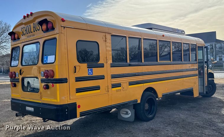 image for item EU6499 2014 Blue Bird BB CV2610S school bus