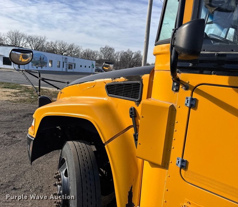 image for item EU6499 2014 Blue Bird BB CV2610S school bus