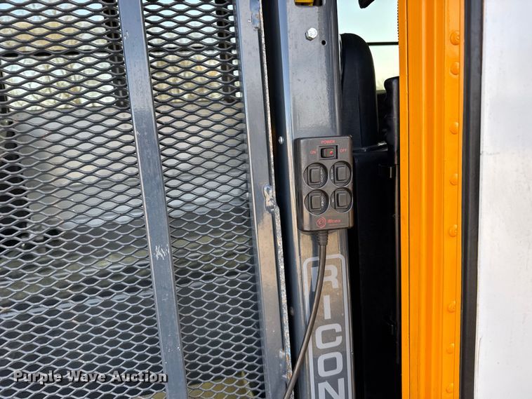 image for item EU6499 2014 Blue Bird BB CV2610S school bus