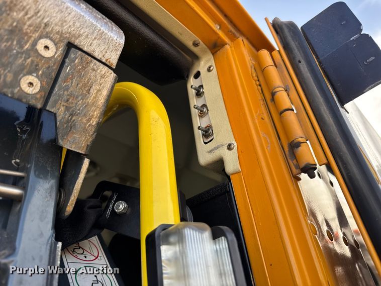 image for item EU6499 2014 Blue Bird BB CV2610S school bus