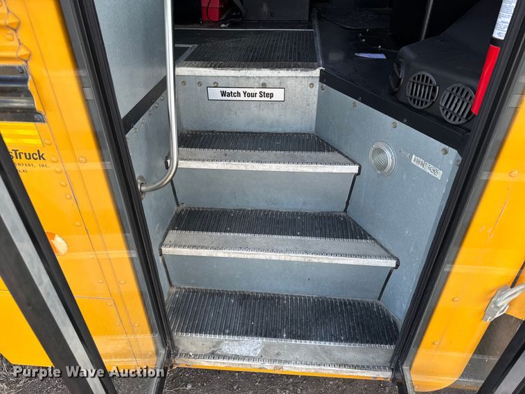 image for item EU6499 2014 Blue Bird BB CV2610S school bus