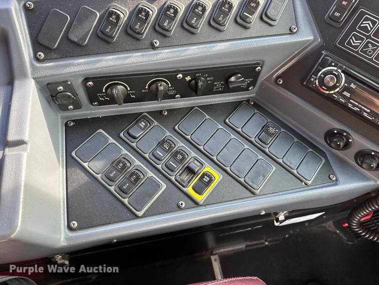 image for item EU6499 2014 Blue Bird BB CV2610S school bus